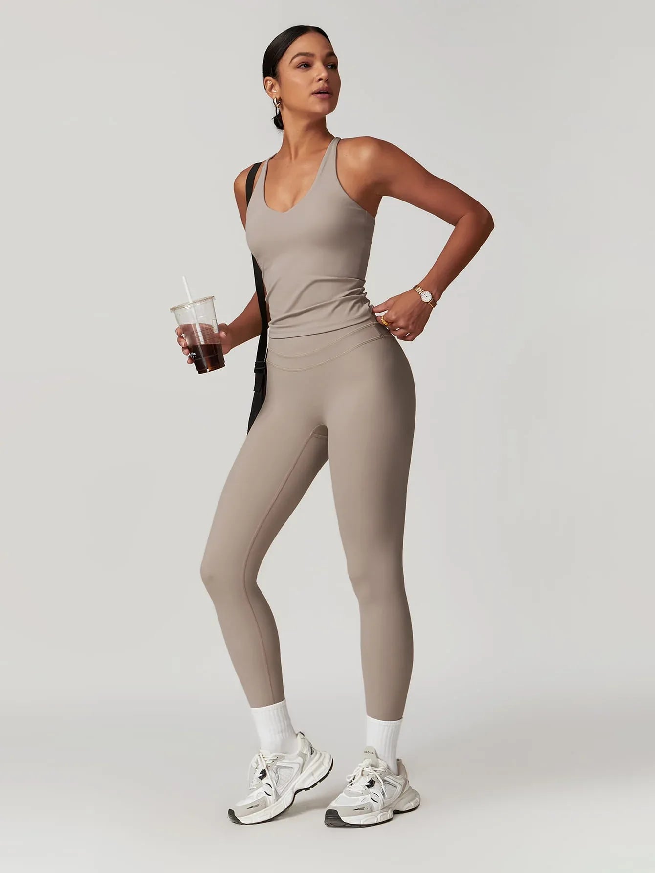 Move & Flow Medium Support Crisscross Set