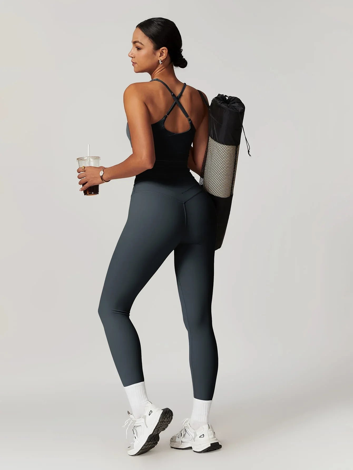Move & Flow Medium Support Crisscross Set