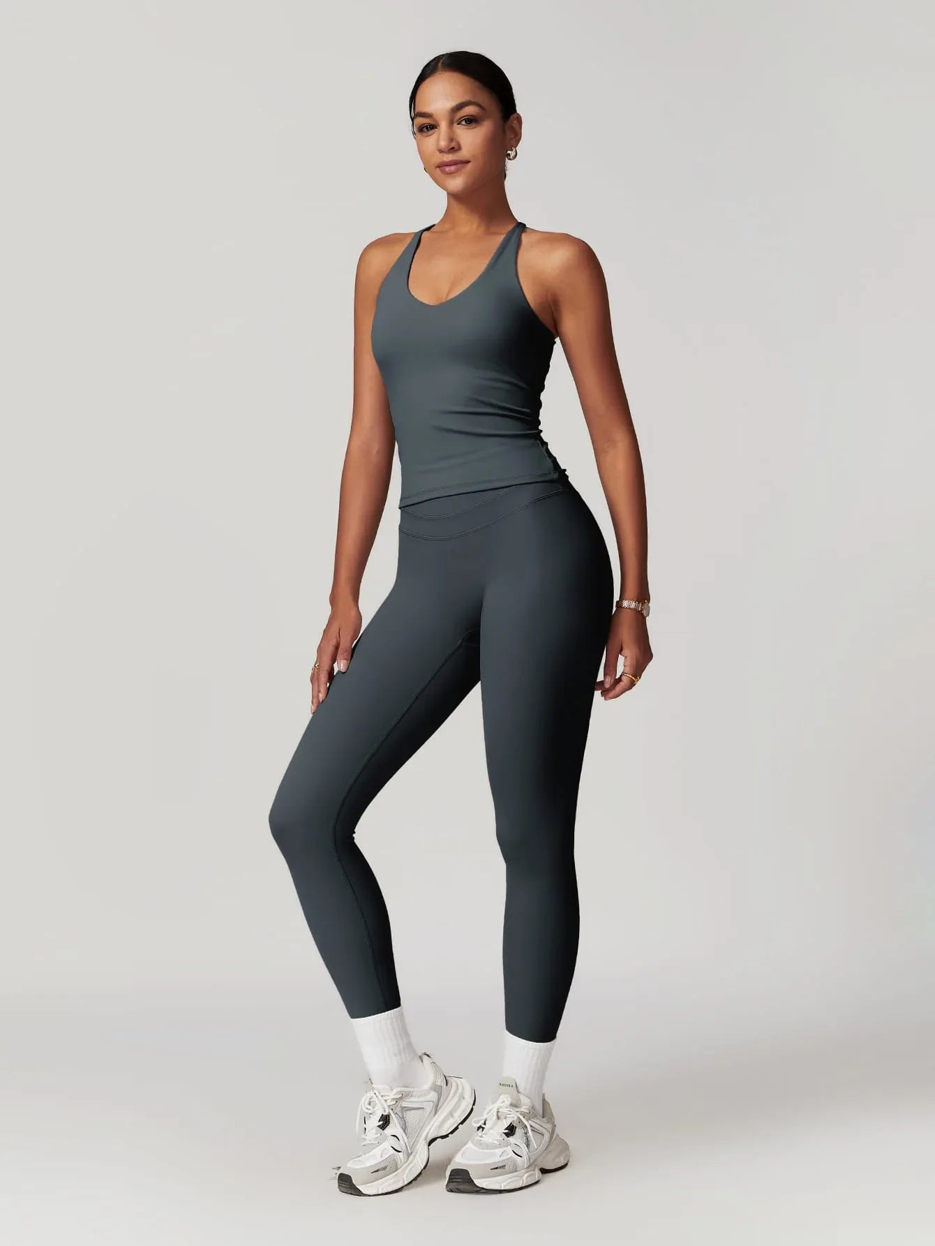 Move & Flow Medium Support Crisscross Set