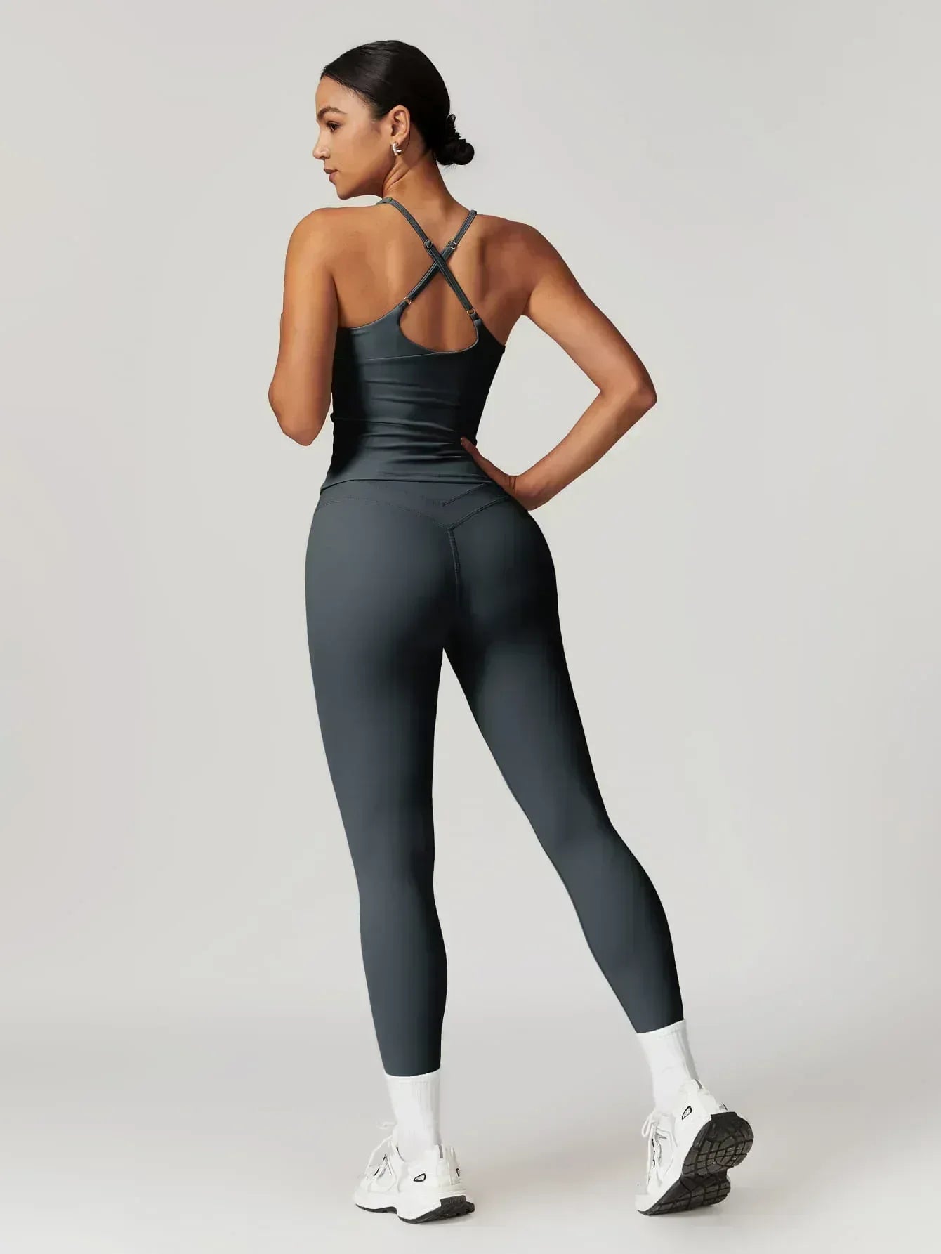 Move & Flow Medium Support Crisscross Set